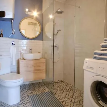 Captain's **** * Abbázia