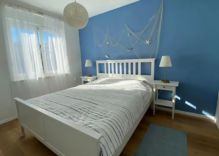 Captain's **** Apartment
