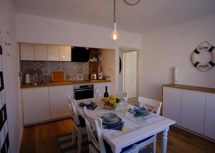 Captain's **** Apartment *
